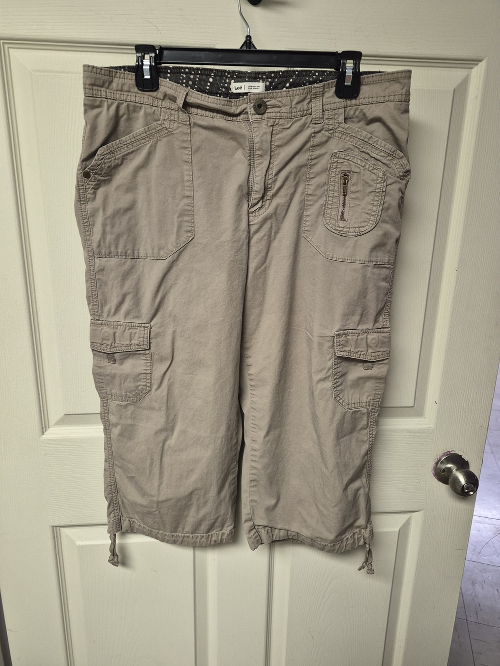 Lee Womens Tan Cargo Capris with Utility Pockets